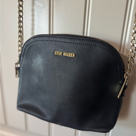 2/for $20 🪩 STEVE MADDEN🌟 Black Crossbody Purse with Gold Chain 🖤 - Picture 12 of 15